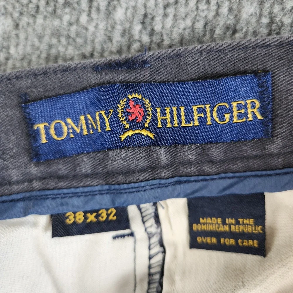 Vintage Tommy Hilfiger Chino Pants Crest Logo Pleated Mens 38x32 Blue Twill